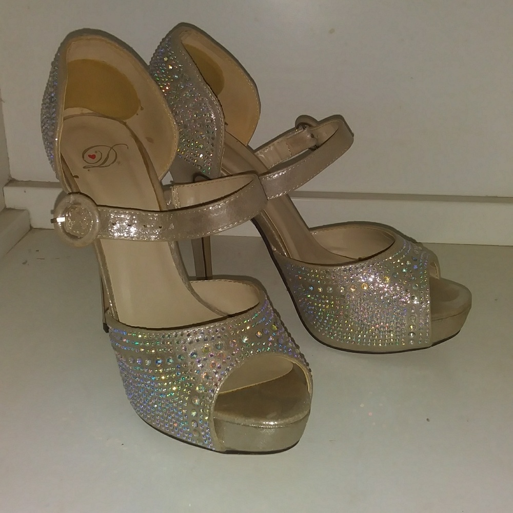 🙌🏼Party silver heels🙌🏼